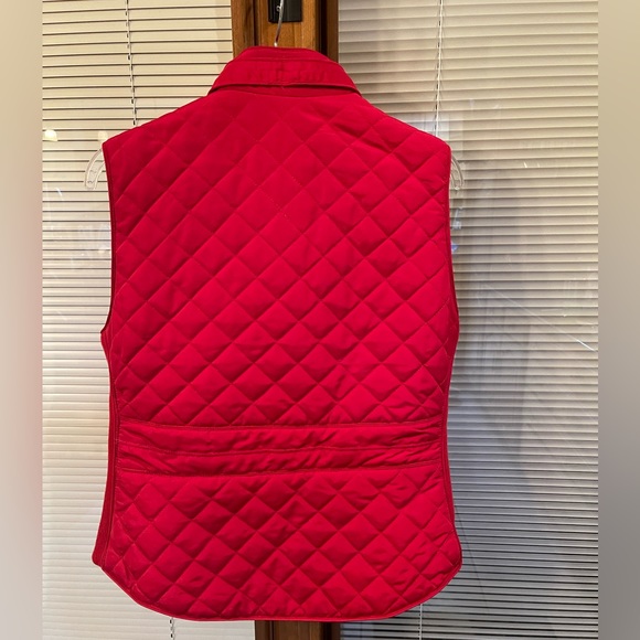 CB Established 1962. Red quilted vest.  EUC. Size M - Picture 9 of 9